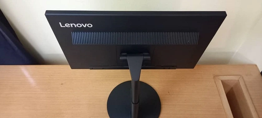 Lenovo ThinkVision Monitor T22i-10 Review