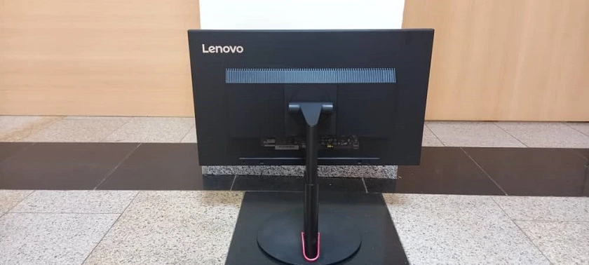 Lenovo ThinkVision Monitor T24i-10 Review, Lenovo T24i-10 Versus T24d-10 